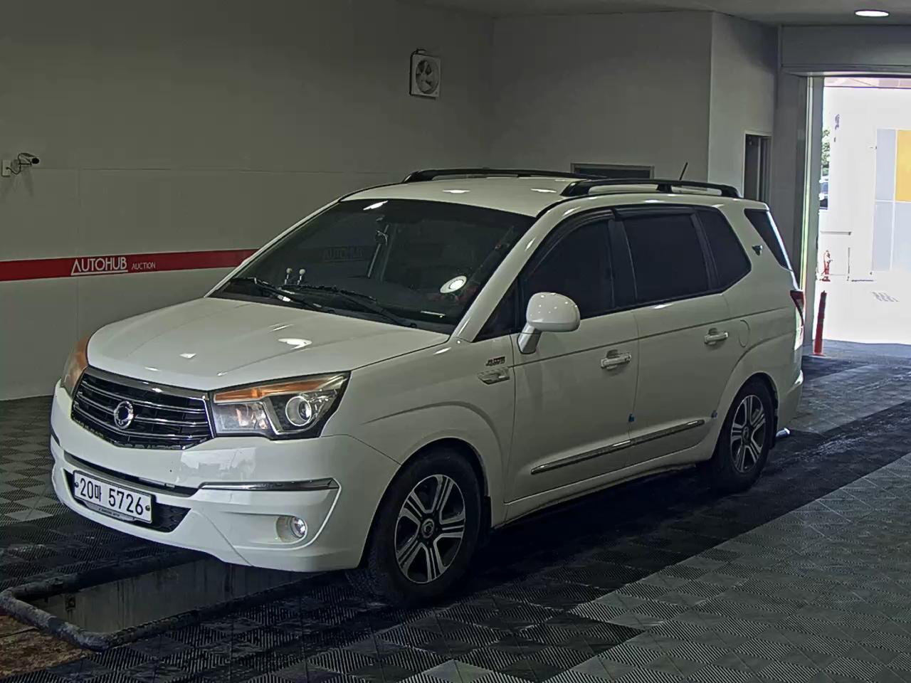 KG Mobility Korando Turismo