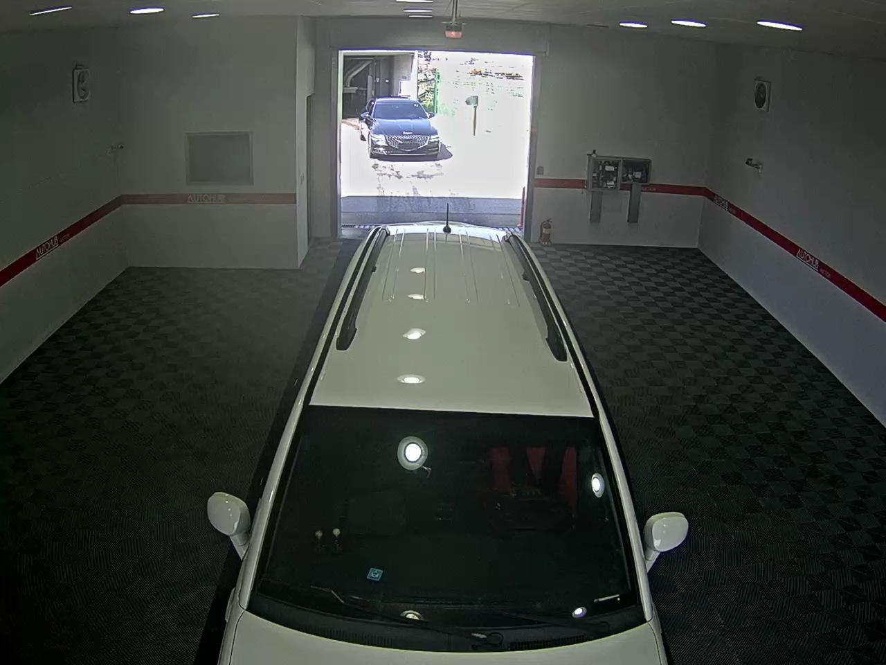 KG Mobility Korando Turismo 2015 - Image 6