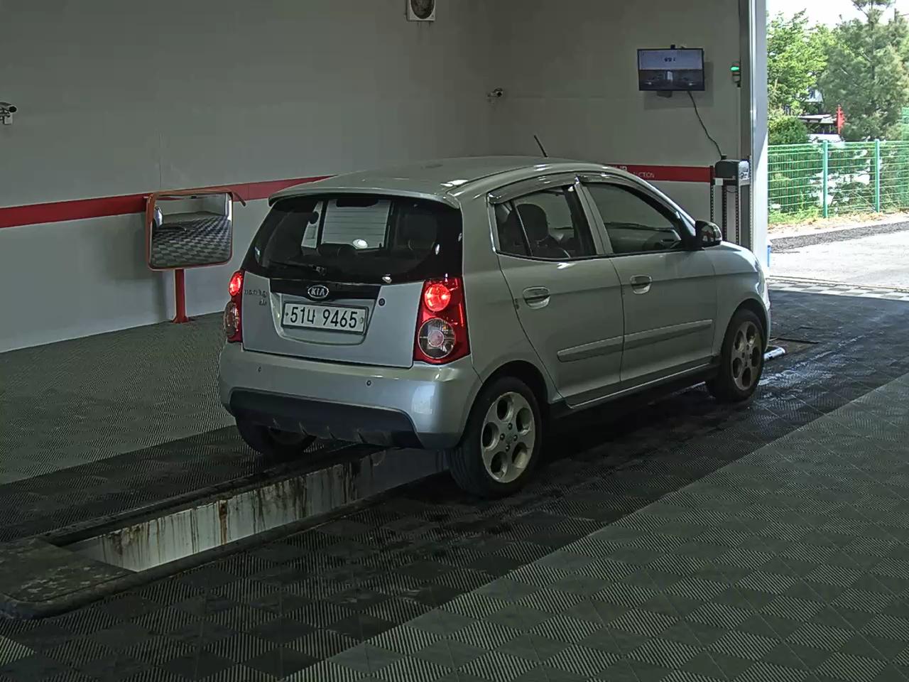 Kia Morning 2011 - Image 4