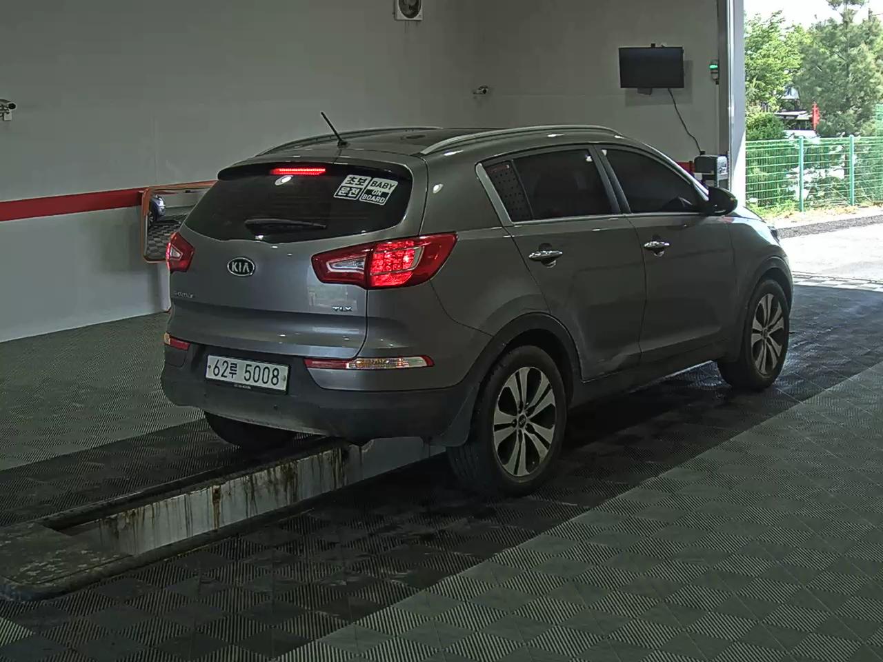 Kia Sportage 2012 - Image 4
