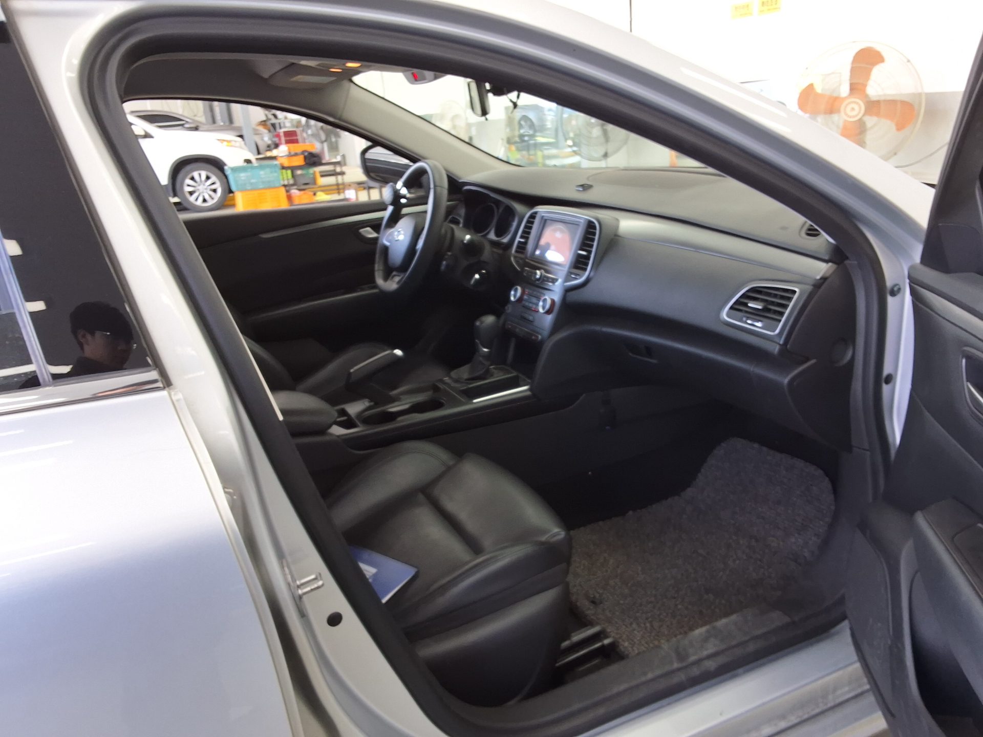 Renault Samsung SM6 2017 - Image 14