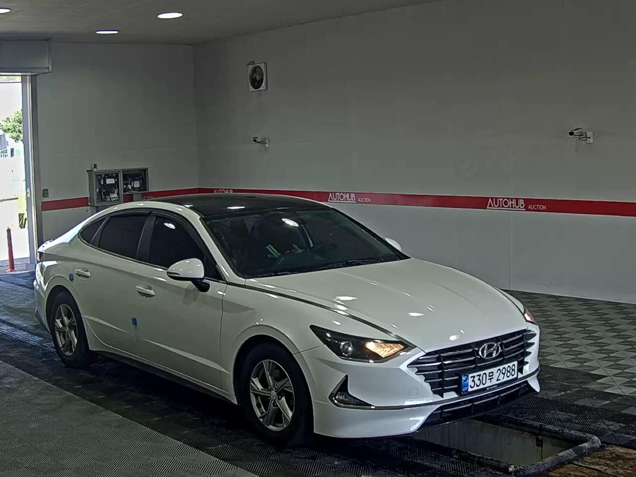 Hyundai Sonata 2020 - Image 2