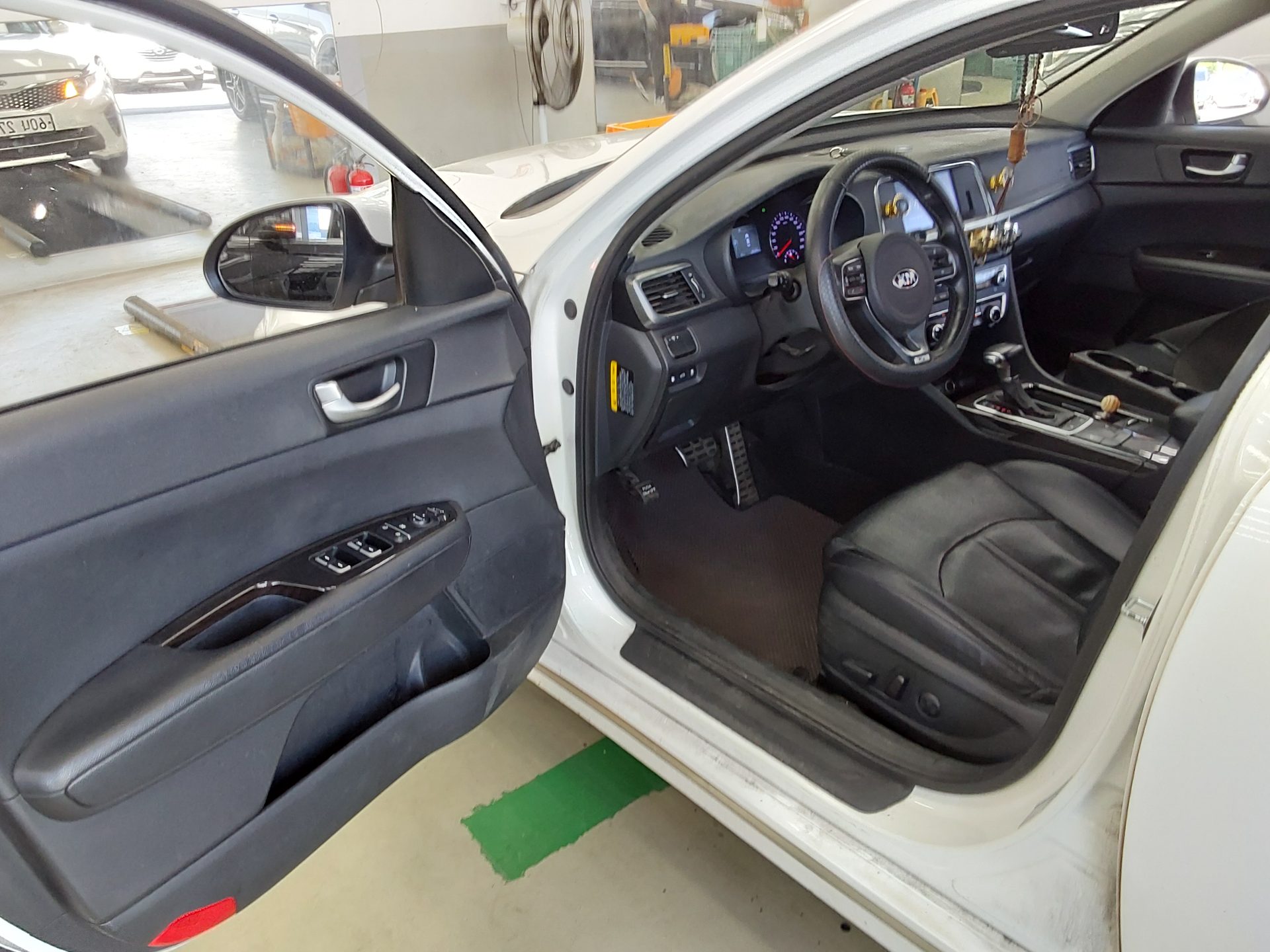Kia K5 2016 - Image 10