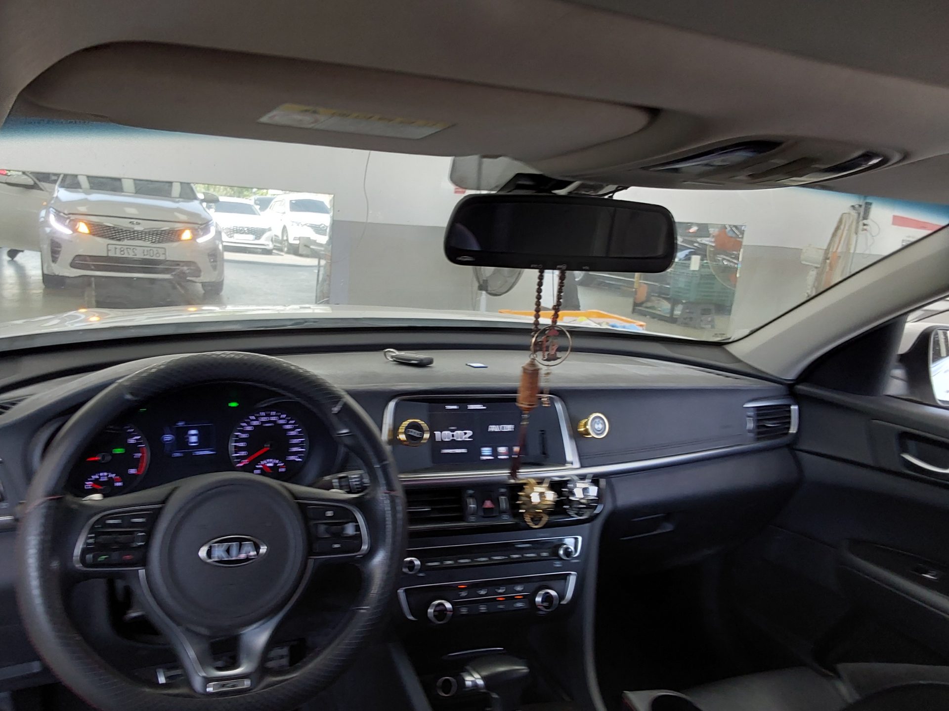 Kia K5 2016 - Image 11