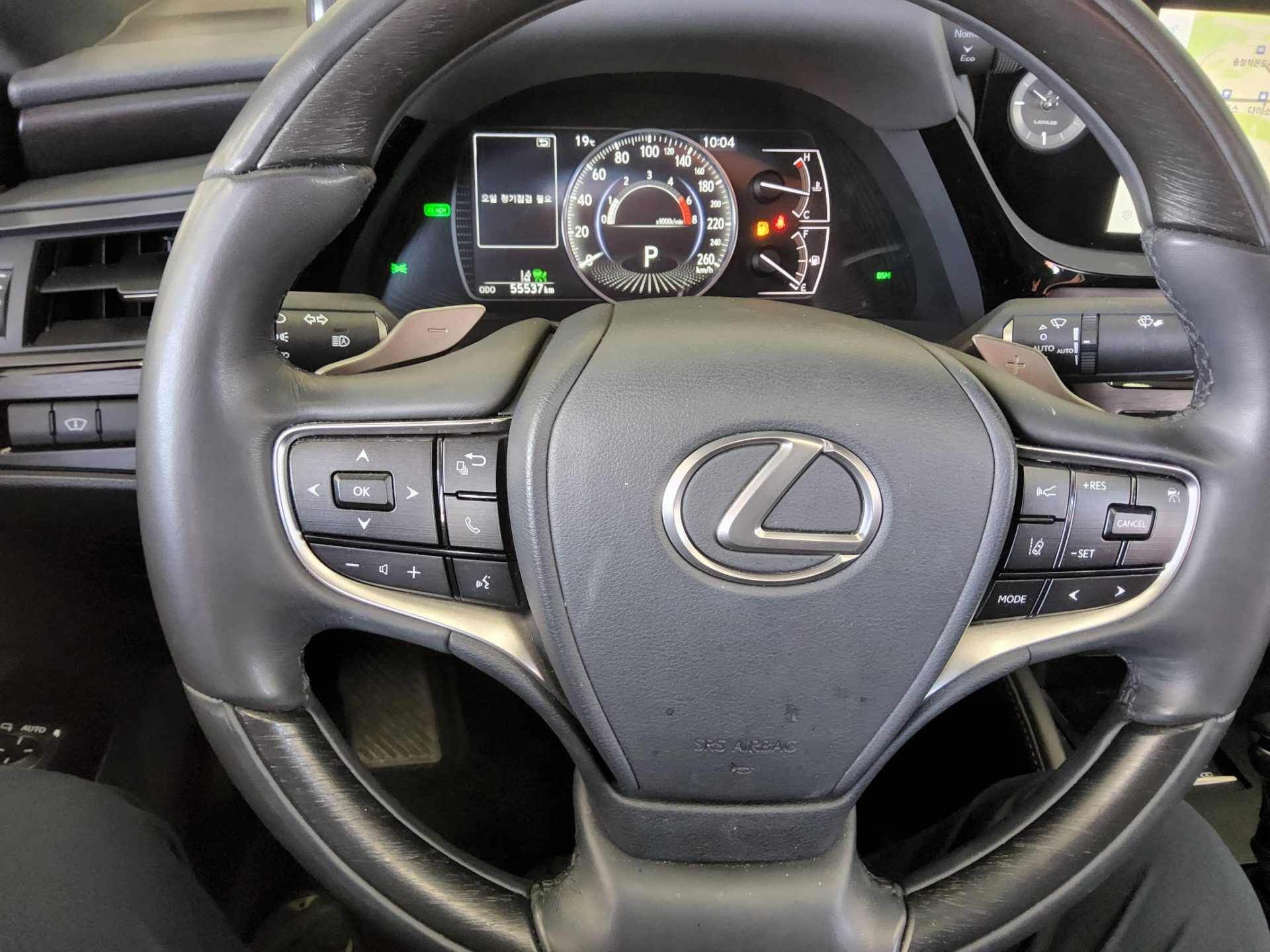 Lexus ES 2023 - Image 16