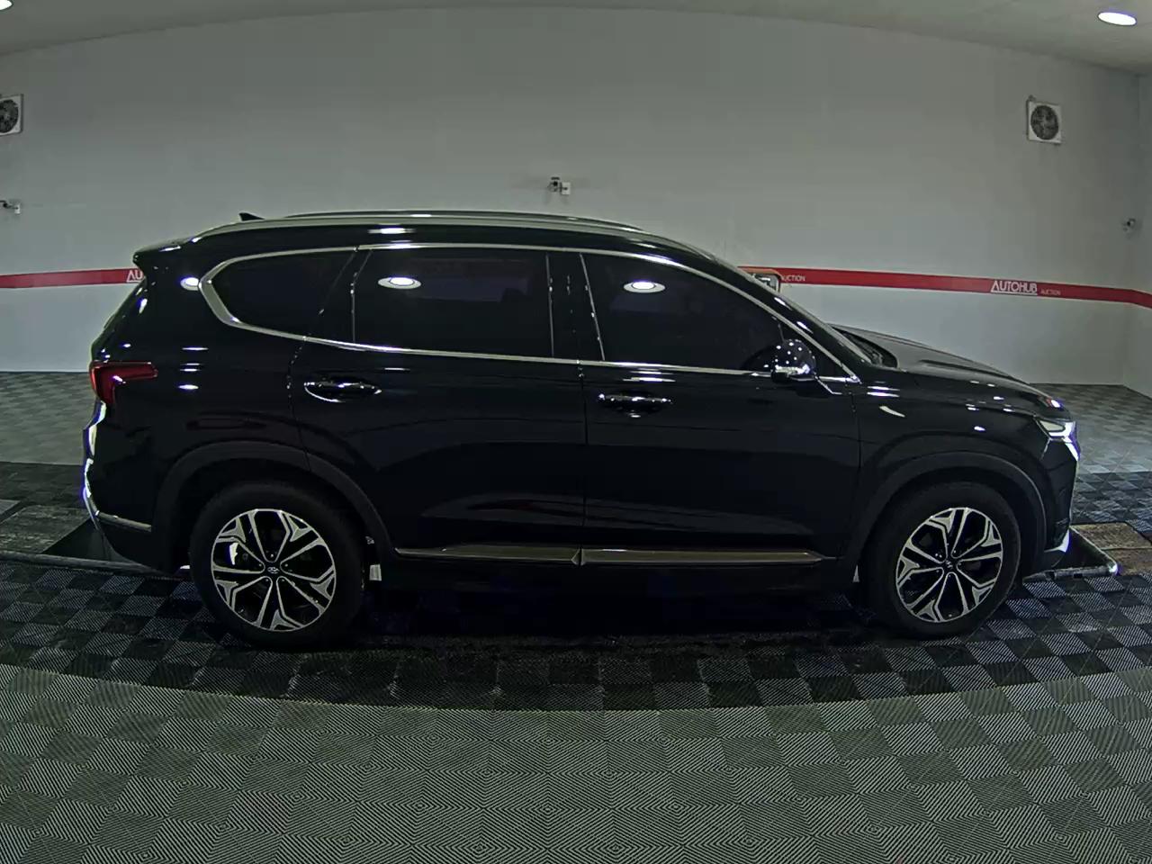 Hyundai Santa Fe 2020 - Image 3