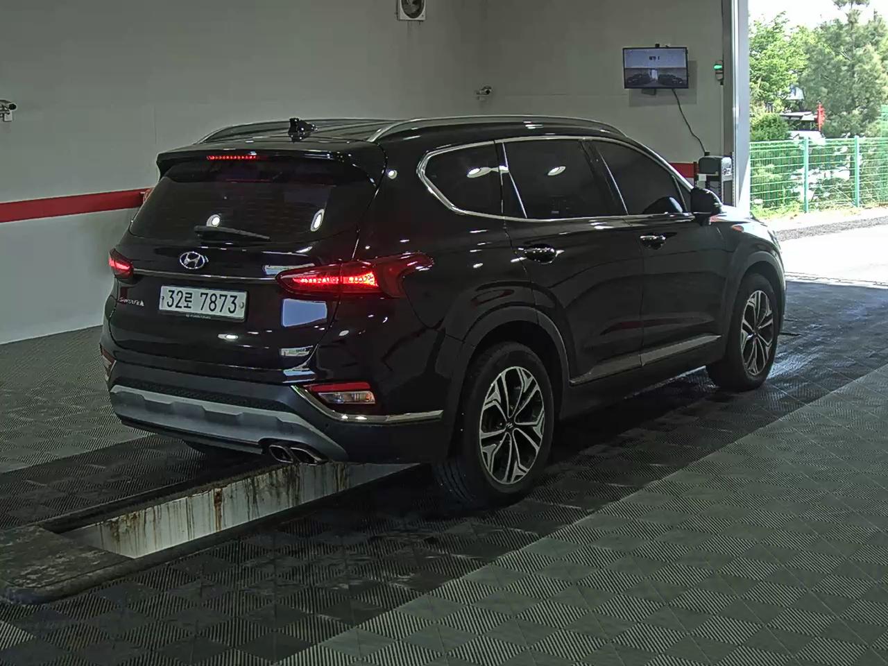 Hyundai Santa Fe 2020 - Image 4