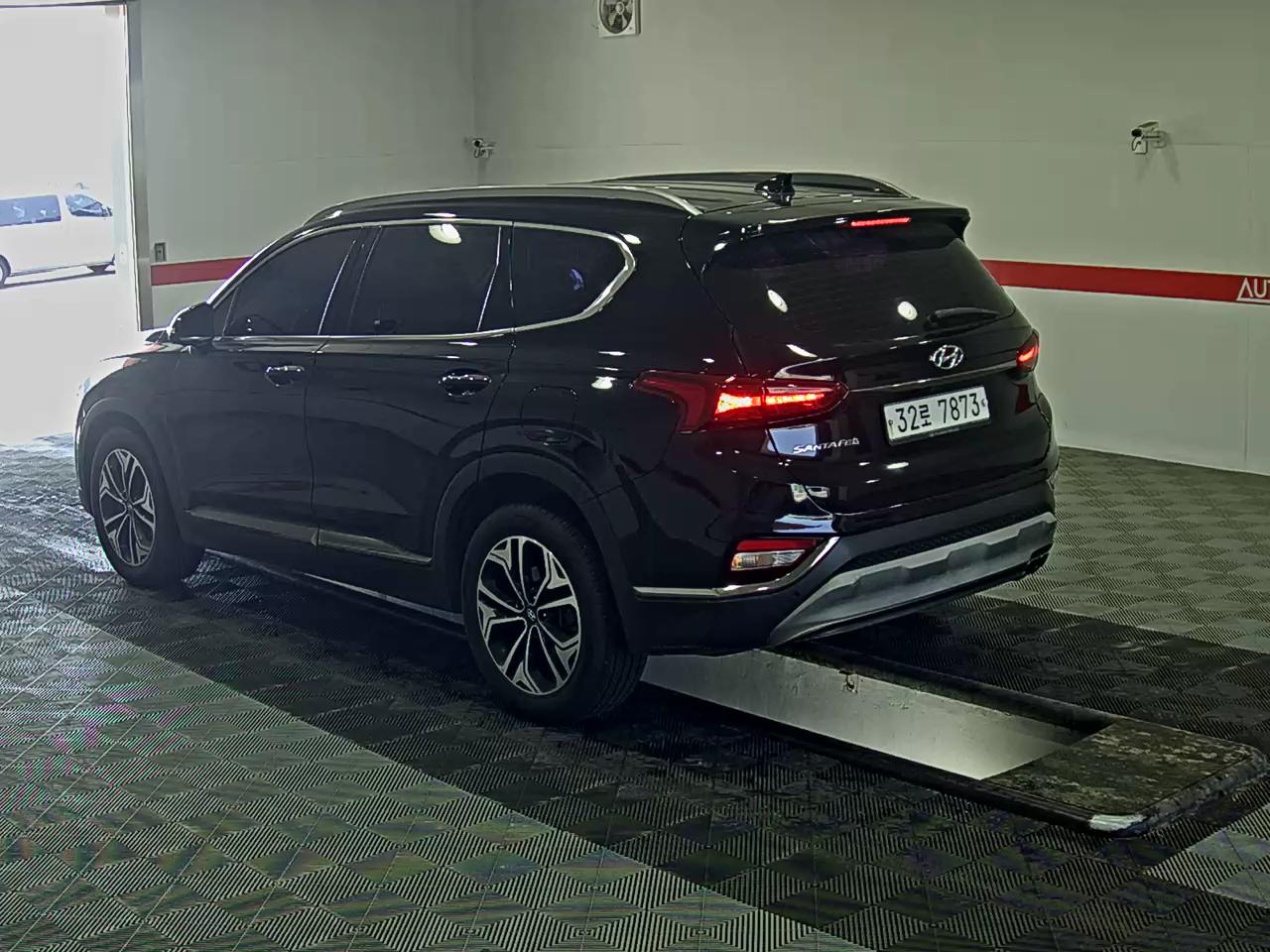 Hyundai Santa Fe 2020 - Image 5
