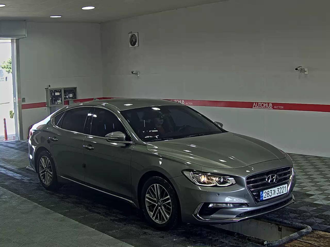 Hyundai Grandeur 2019 - Image 2