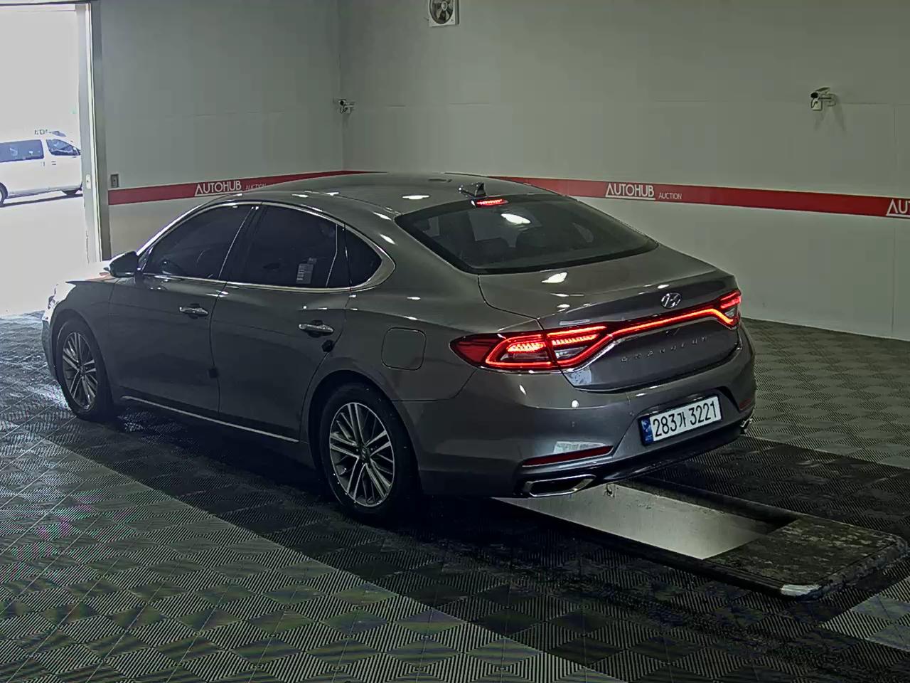 Hyundai Grandeur 2019 - Image 5