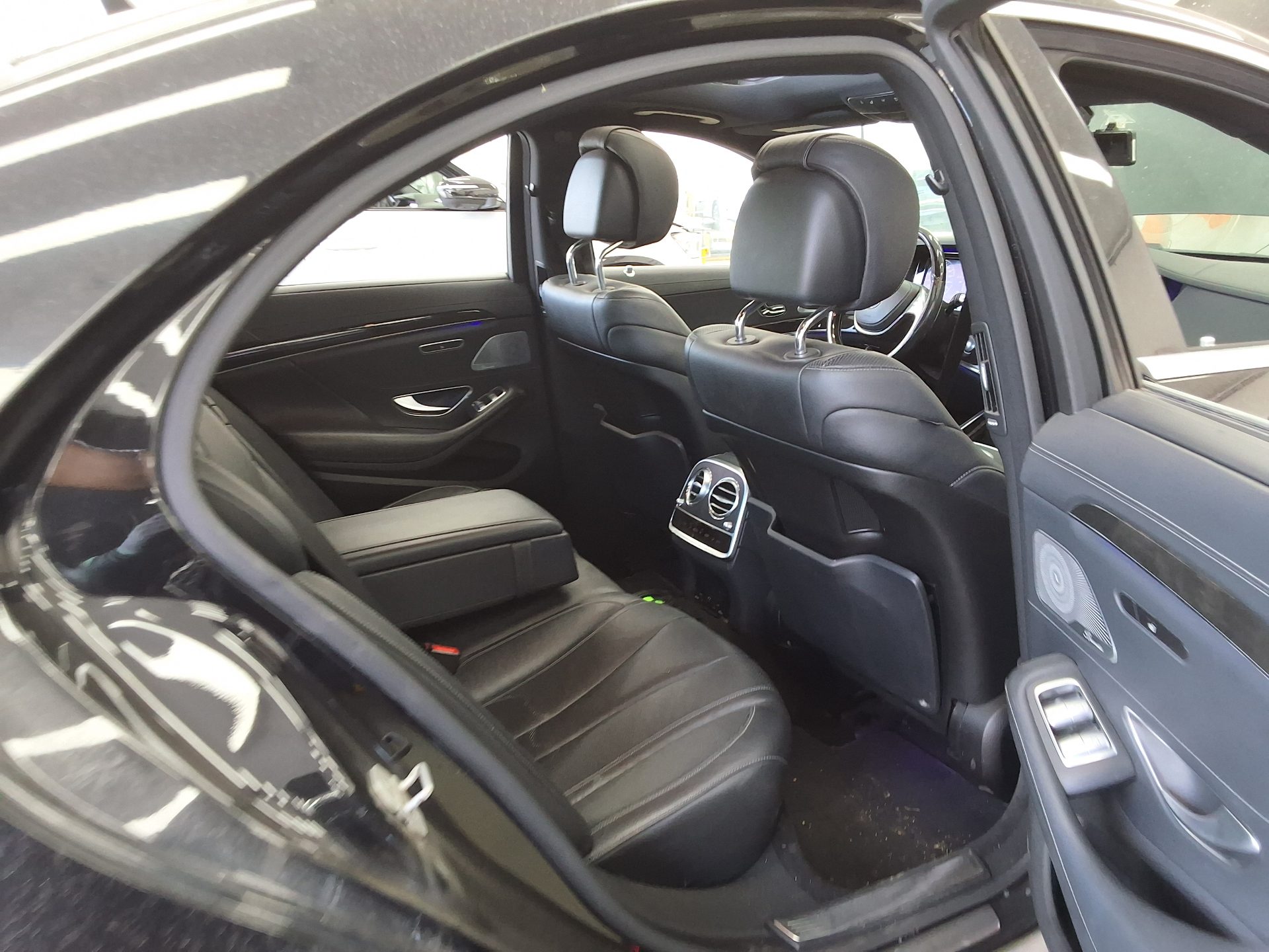 Mercedes-Benz S-Class 2015 - Image 12