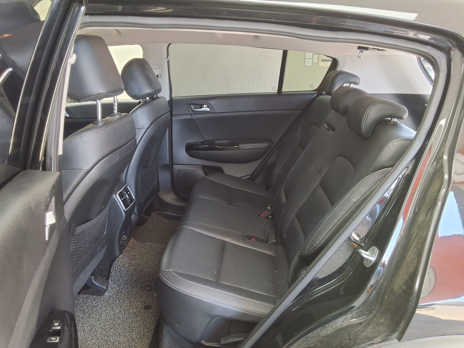 Kia Sportage 2016 - Image 11