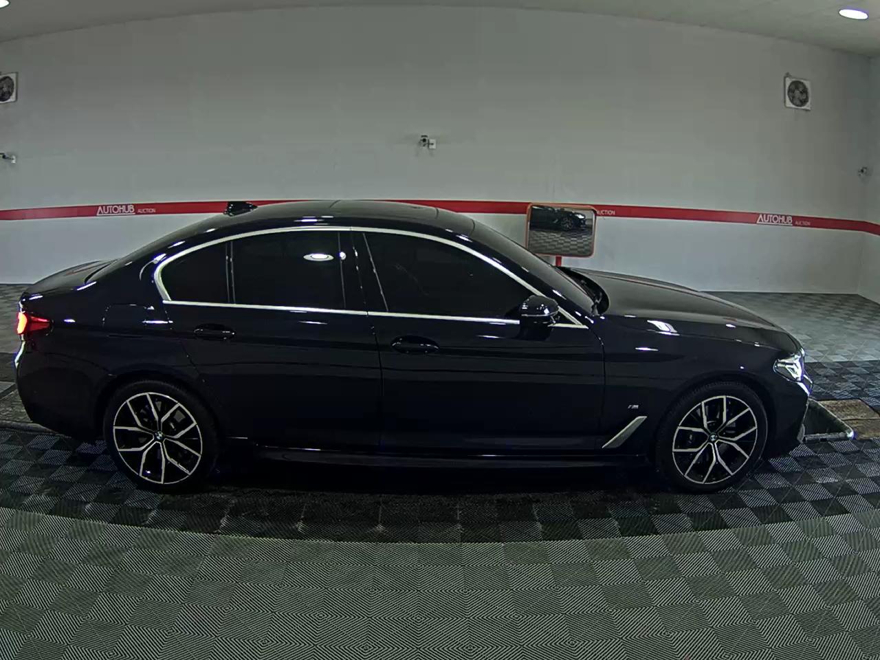 BMW 5 Series 2021 - Image 3