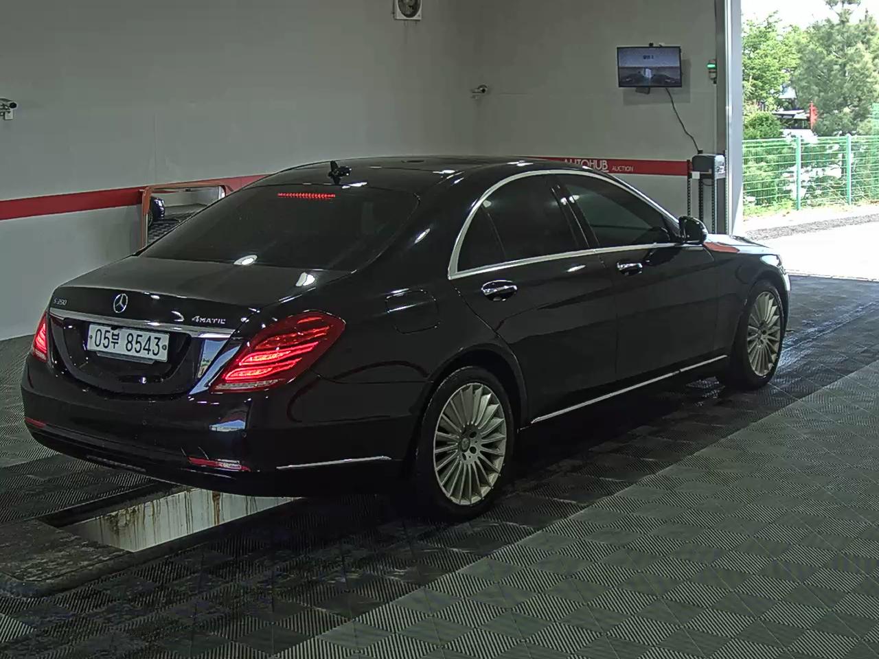 Mercedes-Benz S-Class 2015 - Image 4