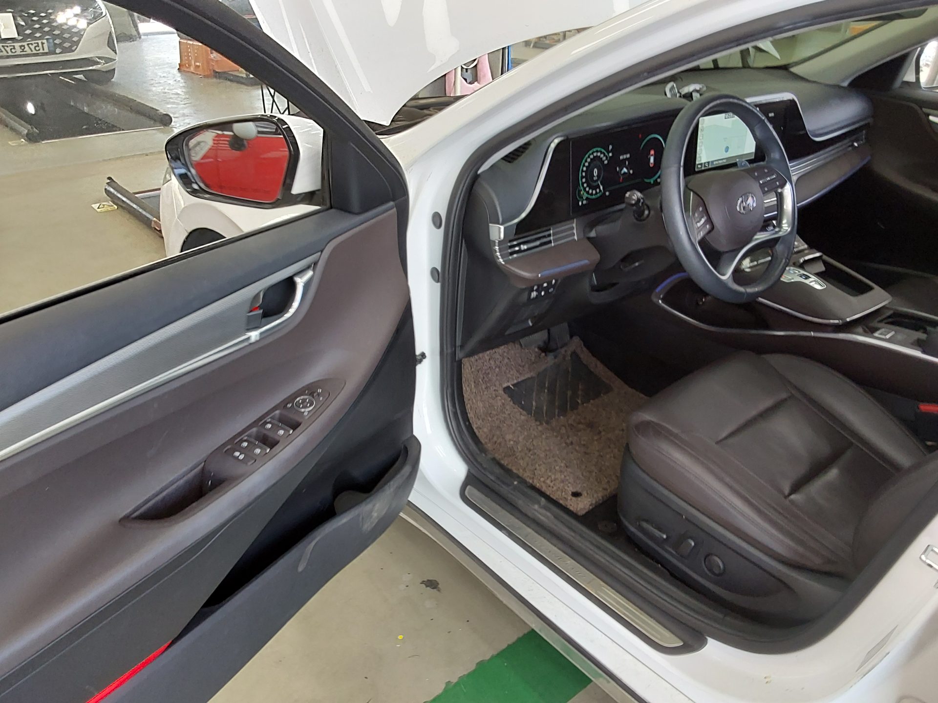 2021 - hyundai grandeur