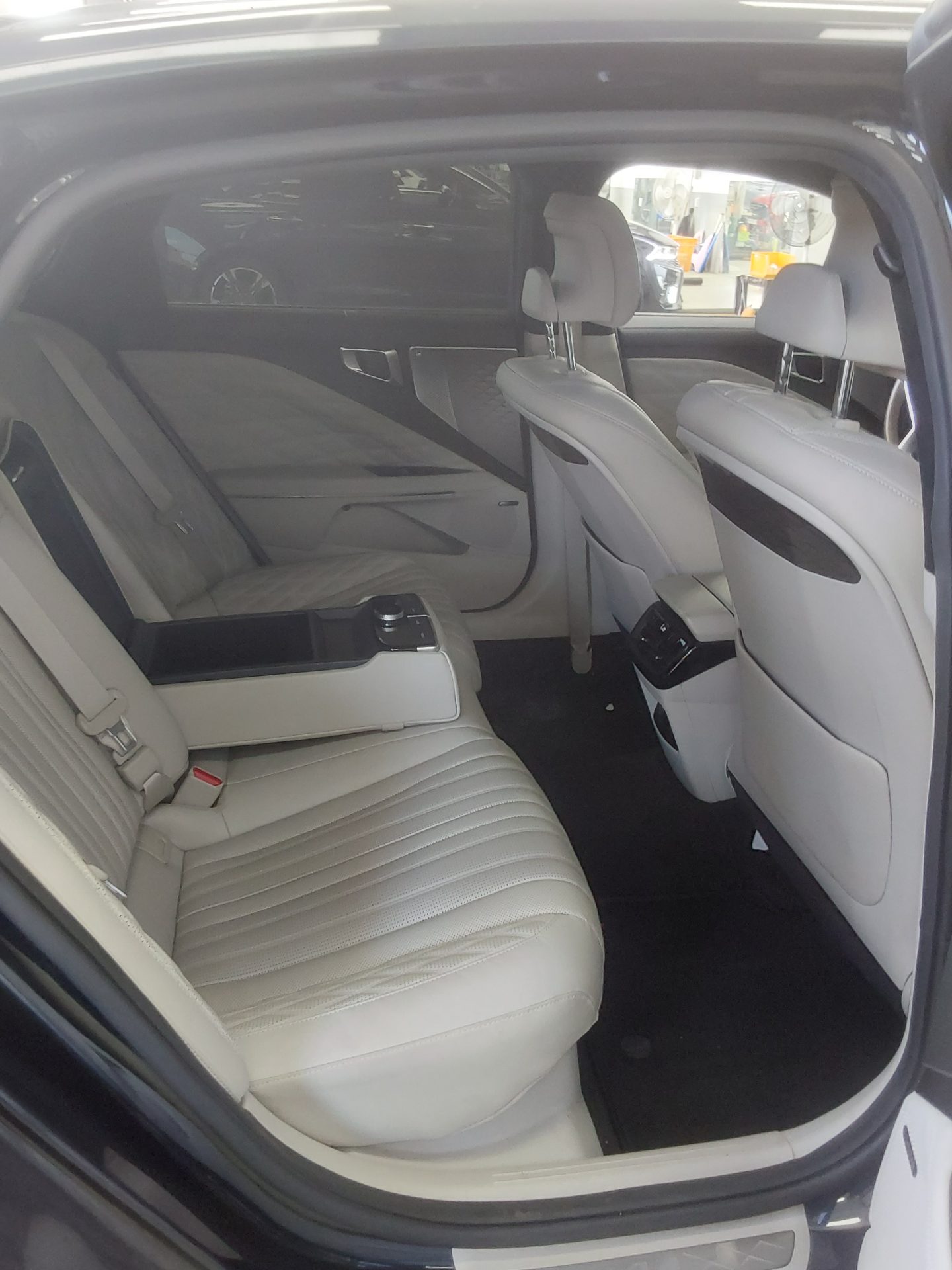 Kia K8 2022 - Image 12