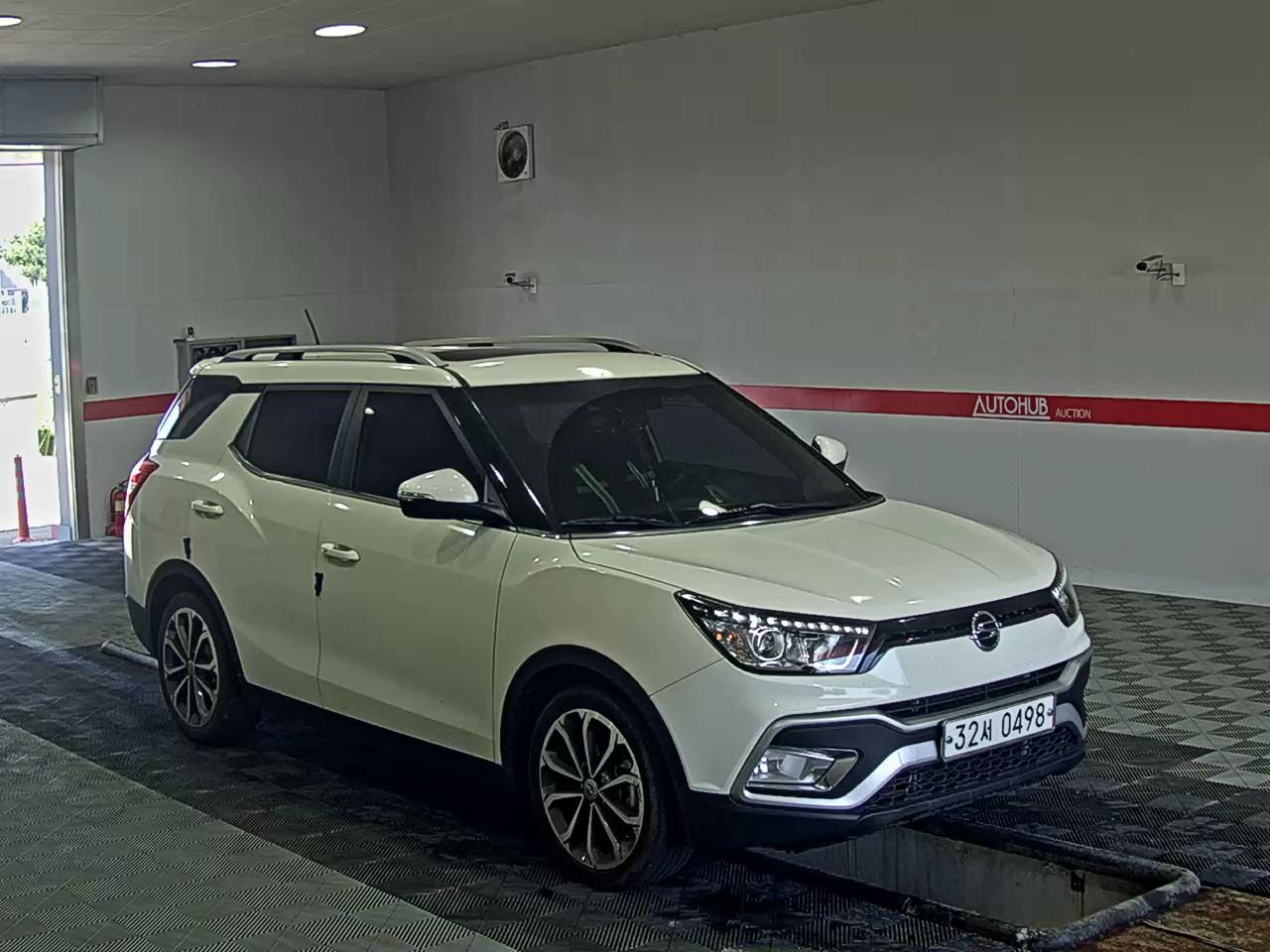 KG Mobility Tivoli 2016 - Image 2