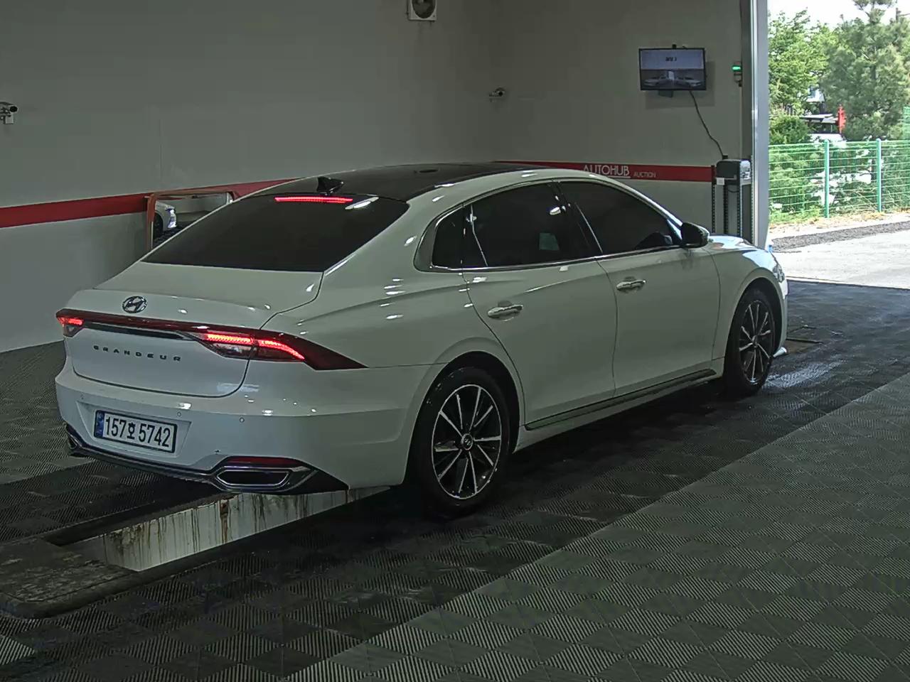 2021 - hyundai grandeur