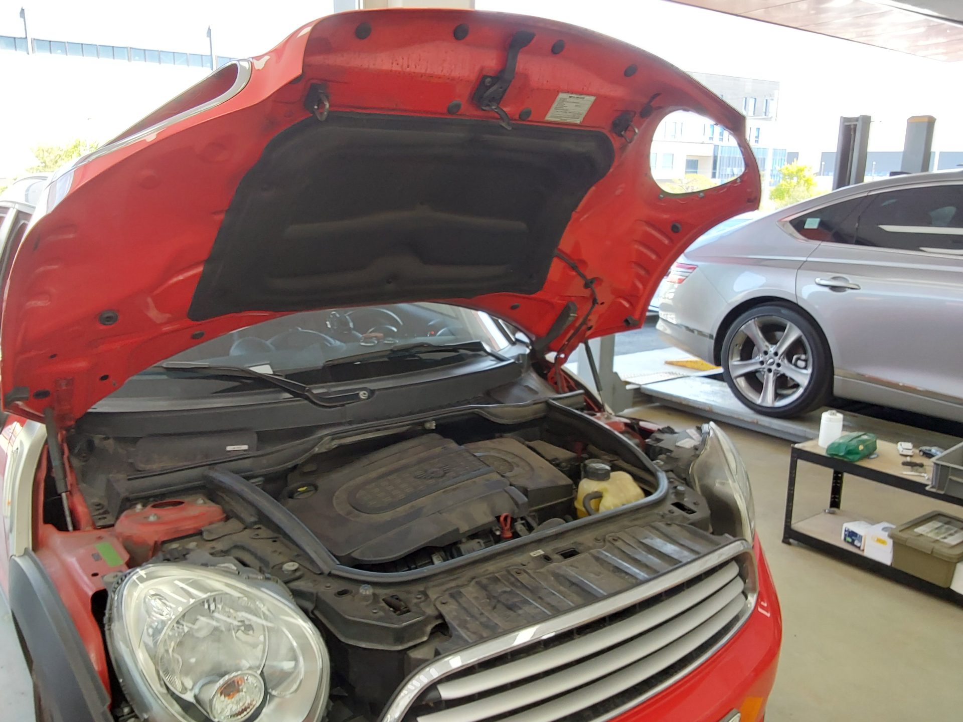 BMW MINI 2012 - Image 20