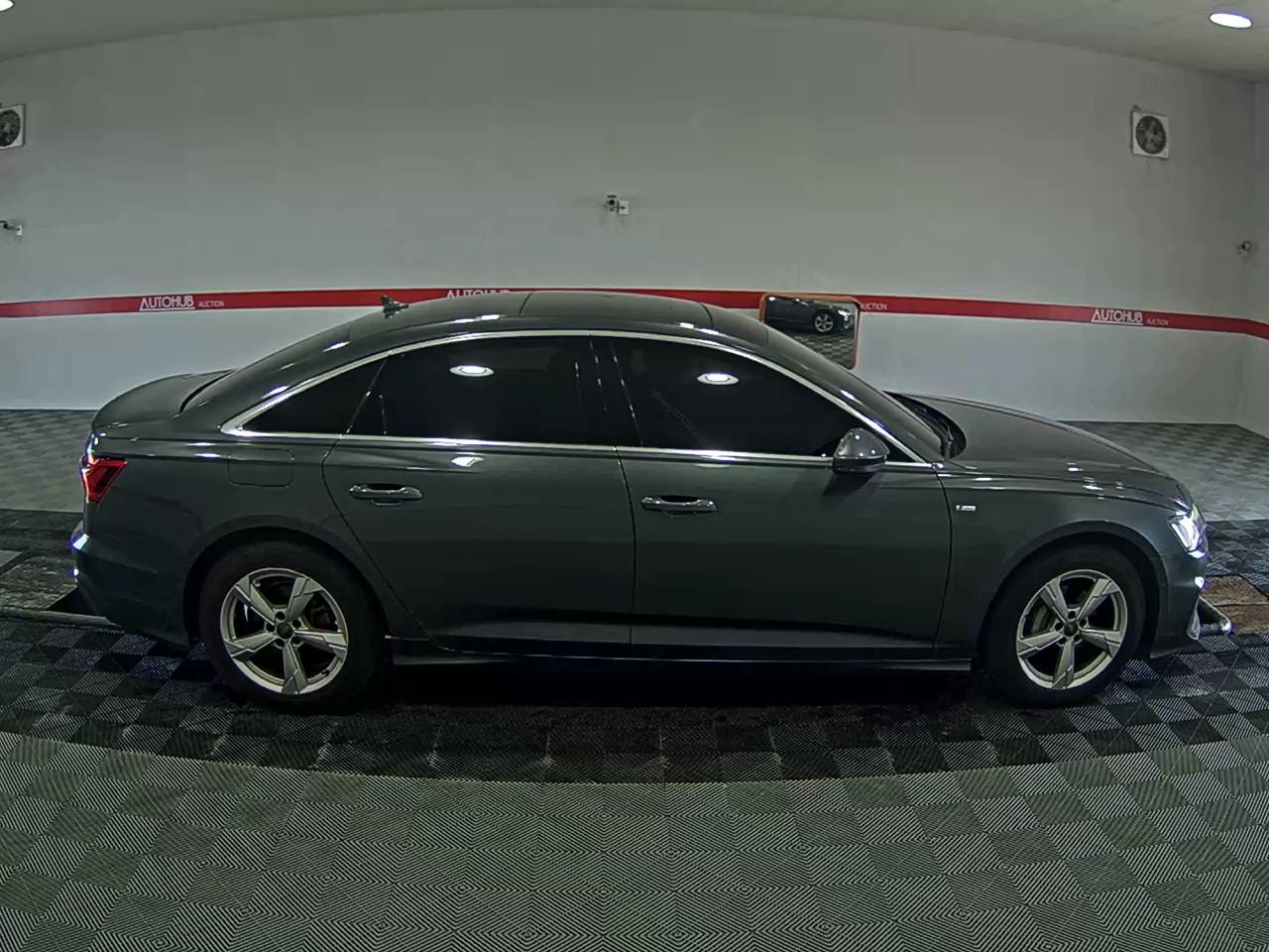أودي A6 2020 - صورة 3