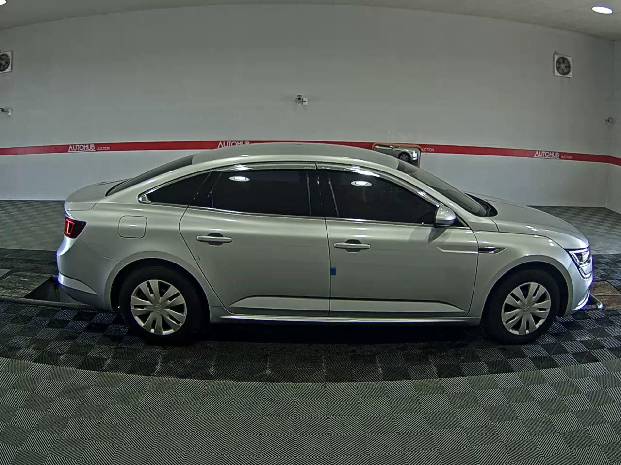 Renault Samsung SM6 2017 - Image 3