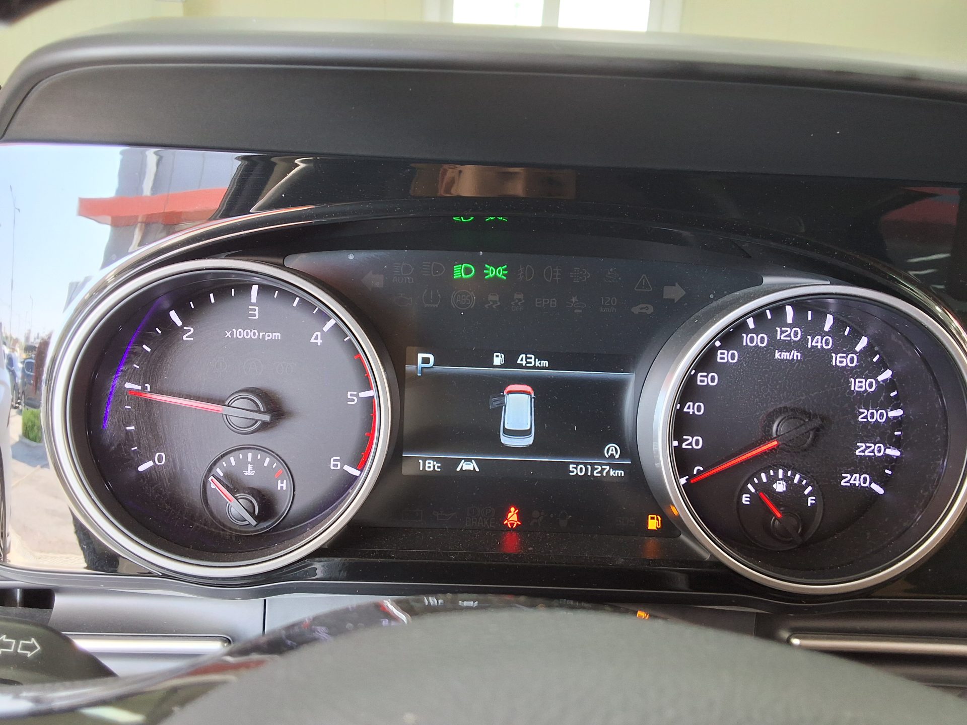 Kia SEDONA 2021 - Image 8