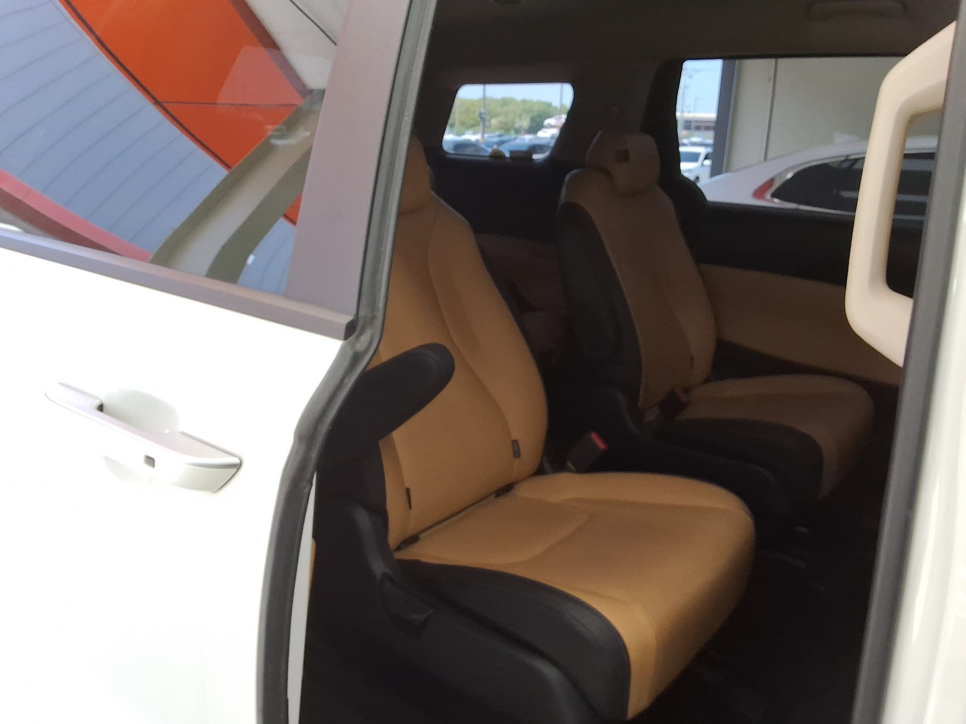 Kia SEDONA 2021 - Image 12