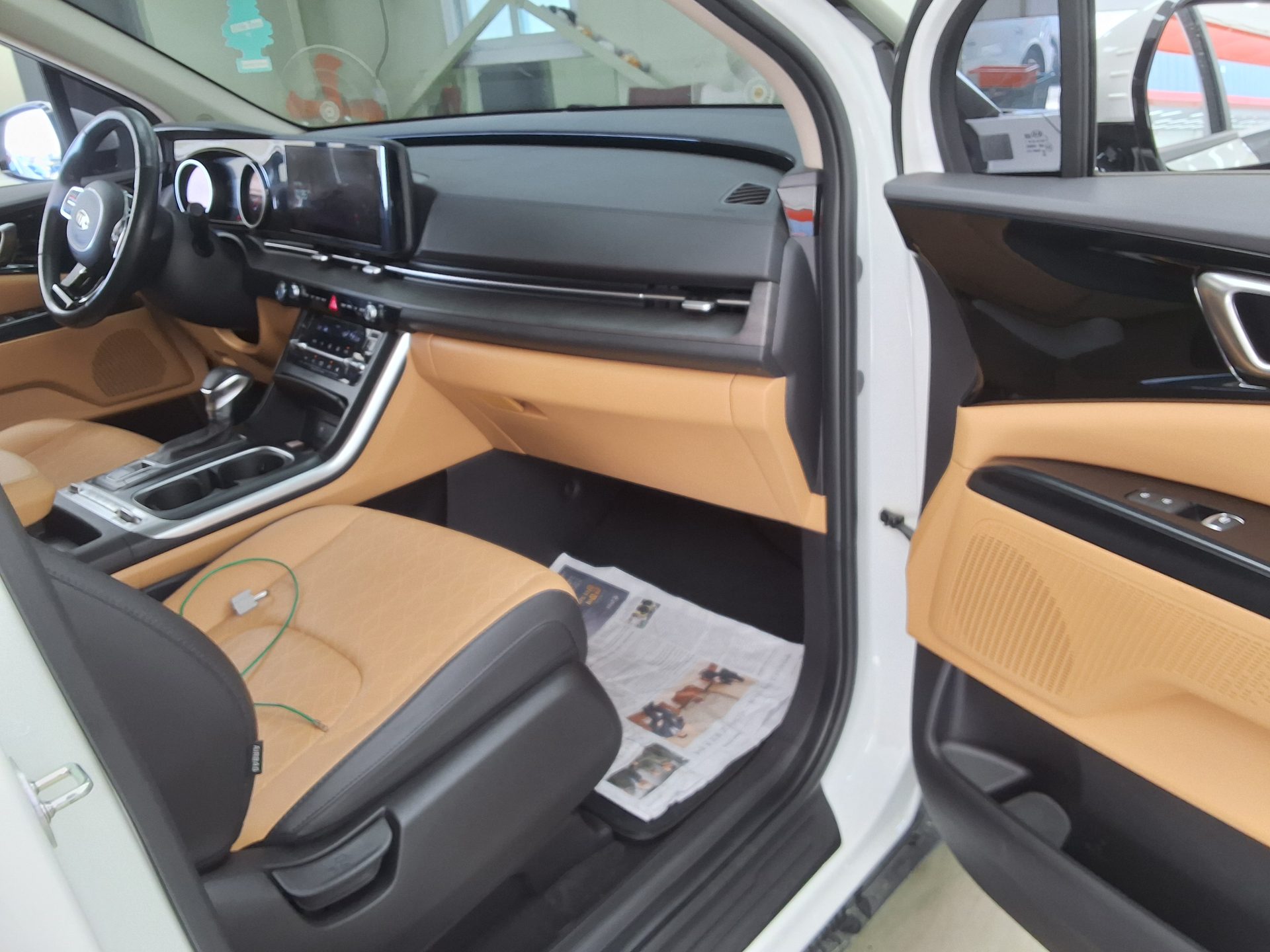 Kia SEDONA 2021 - Image 13