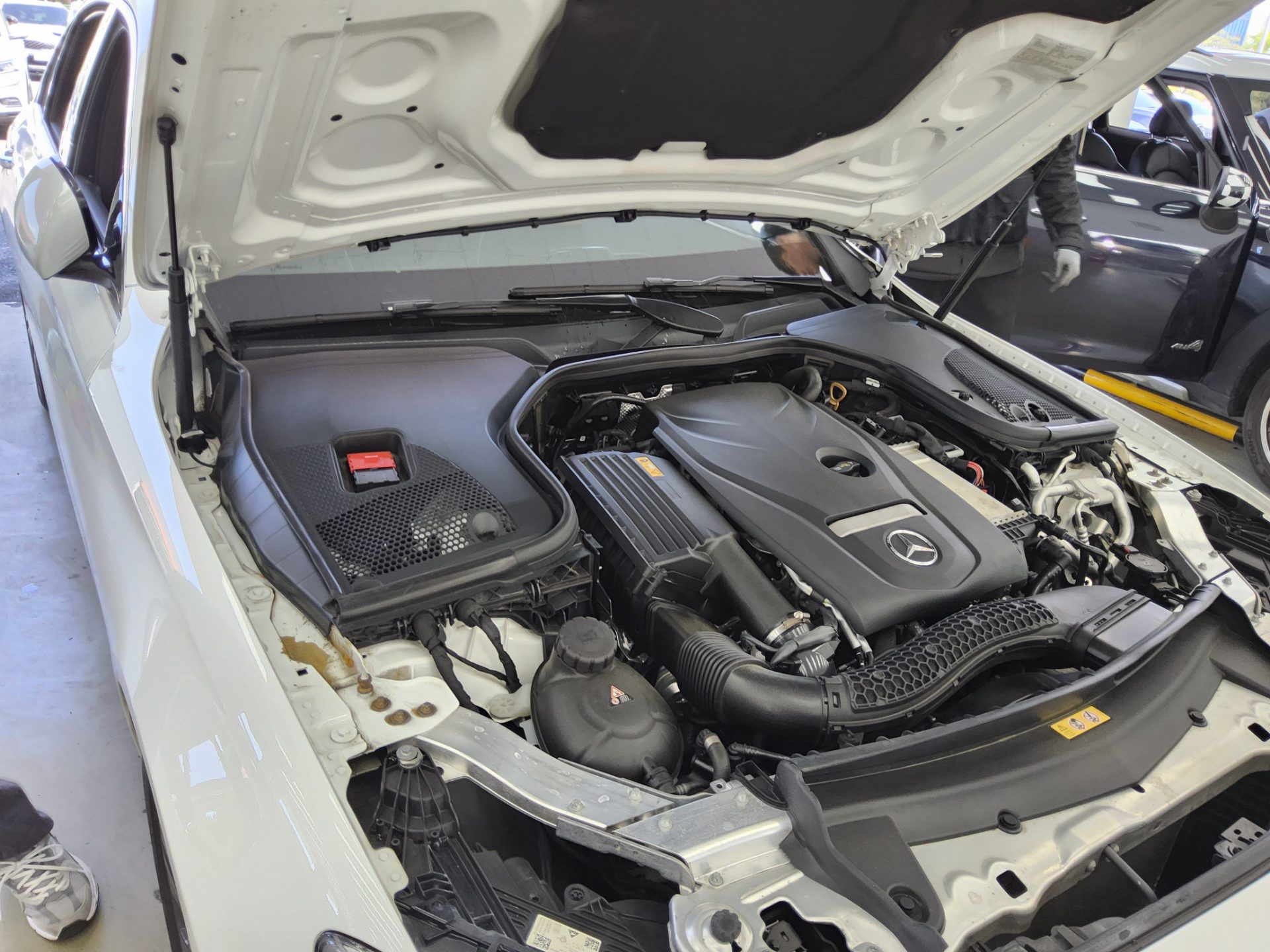 Mercedes-Benz E-Class 2021 - Image 18