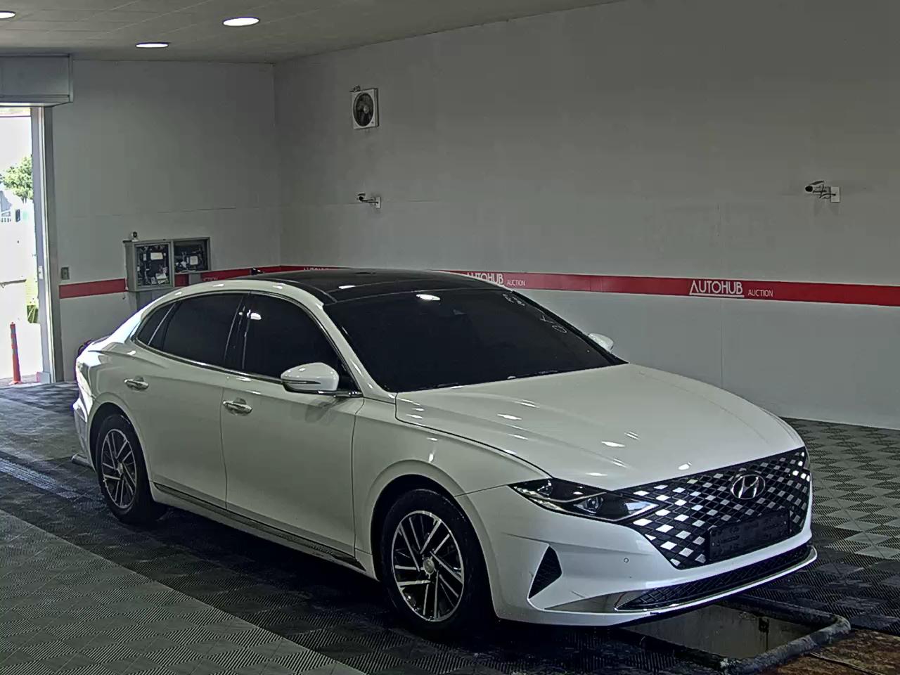 Hyundai Grandeur 2021 - Image 2
