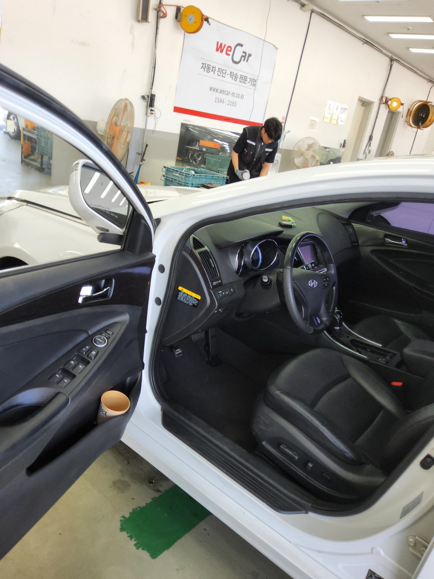 Hyundai Sonata 2012 - Image 9
