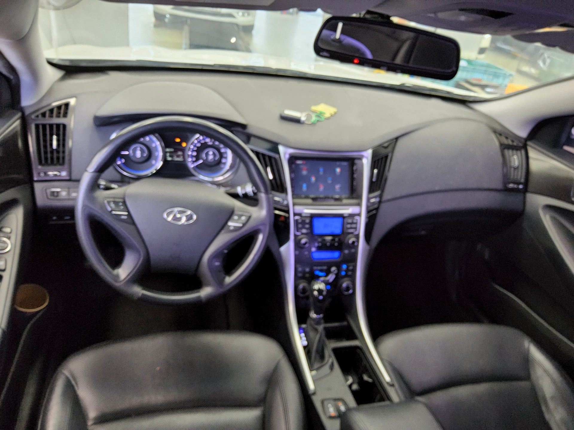 Hyundai Sonata 2012 - Image 10