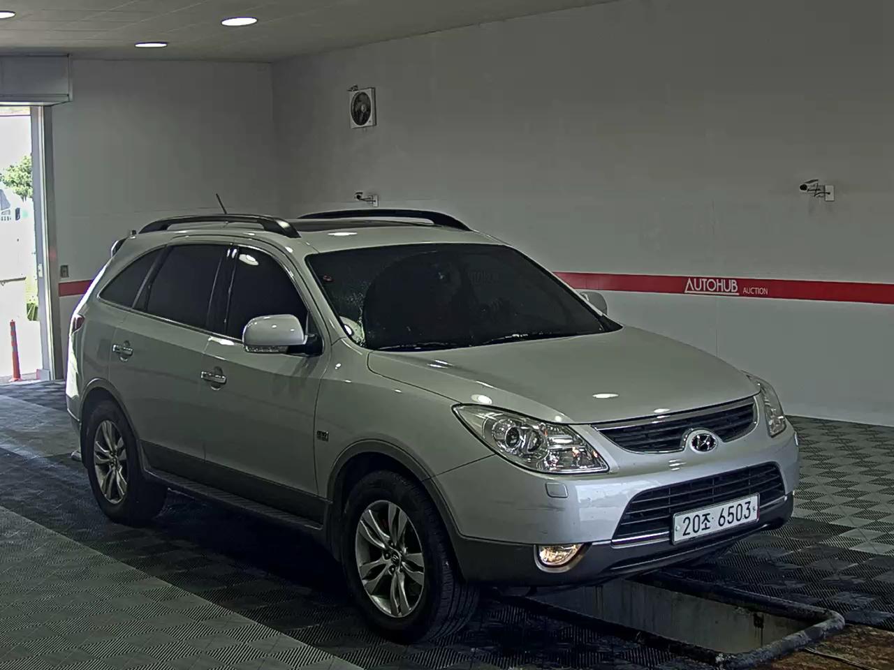 Hyundai Veracruz 2011 - Image 2