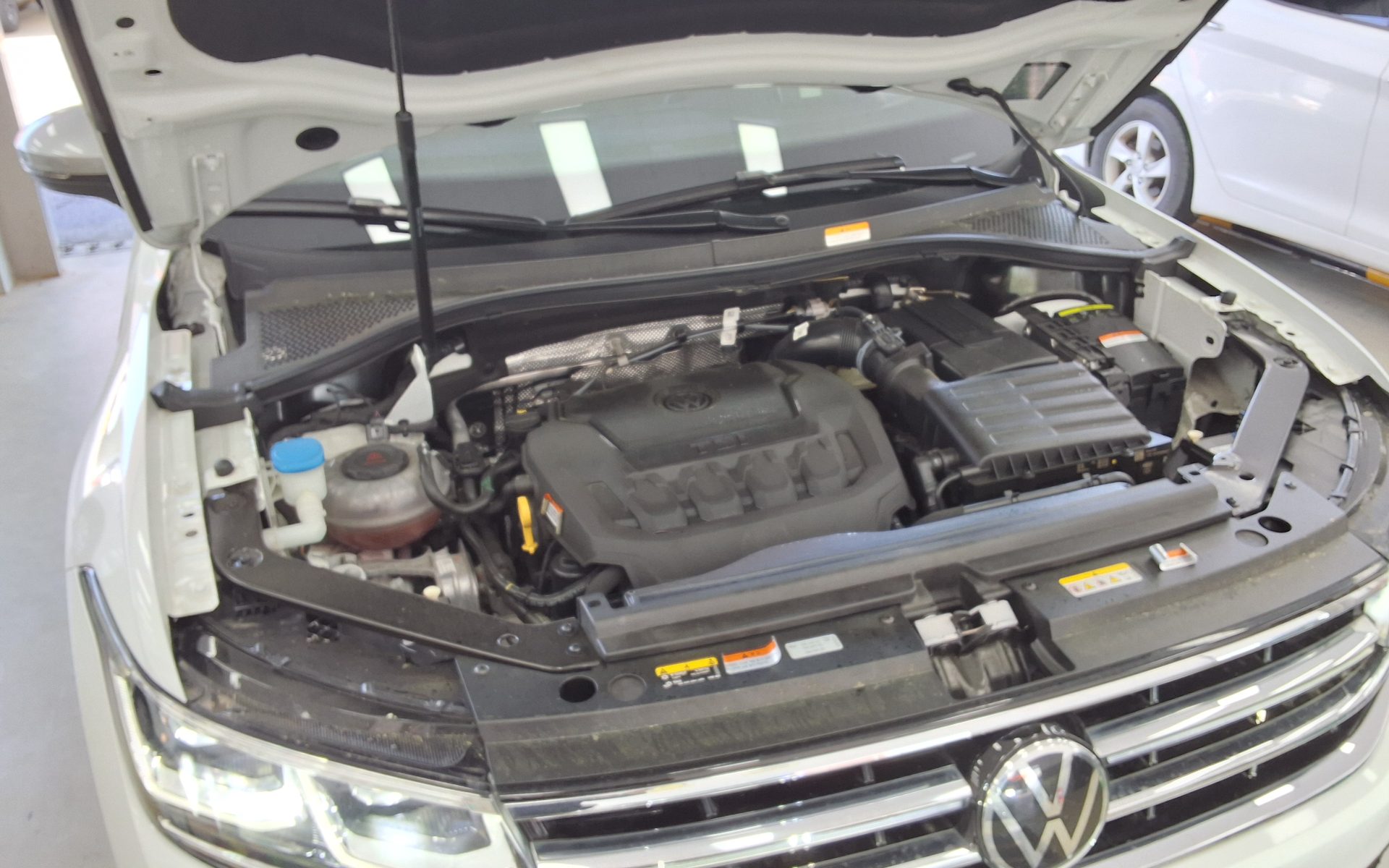 Volkswagen Tiguan 2023 - Image 21