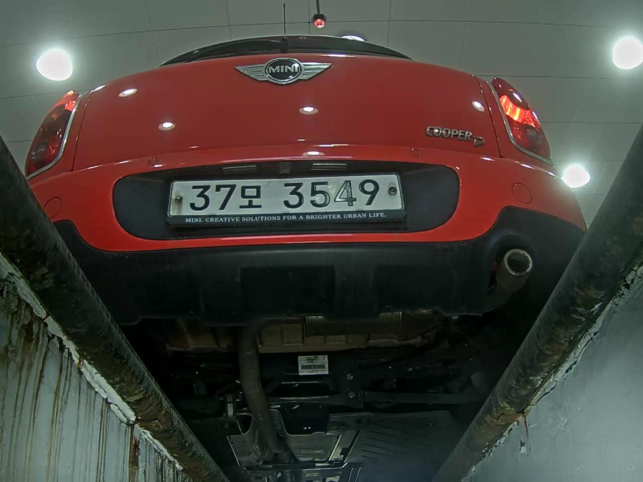 BMW MINI 2012 - Image 7