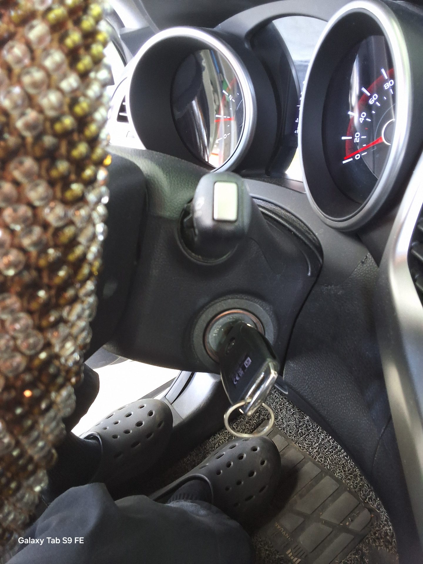 KG Mobility Tivoli 2016 - Image 18