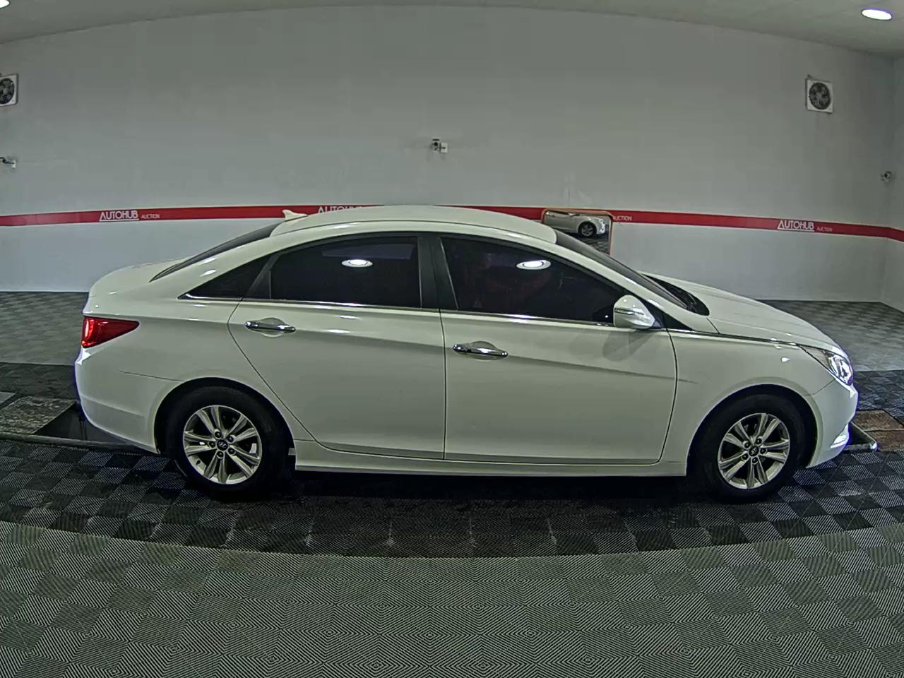 Hyundai Sonata 2012 - Image 3