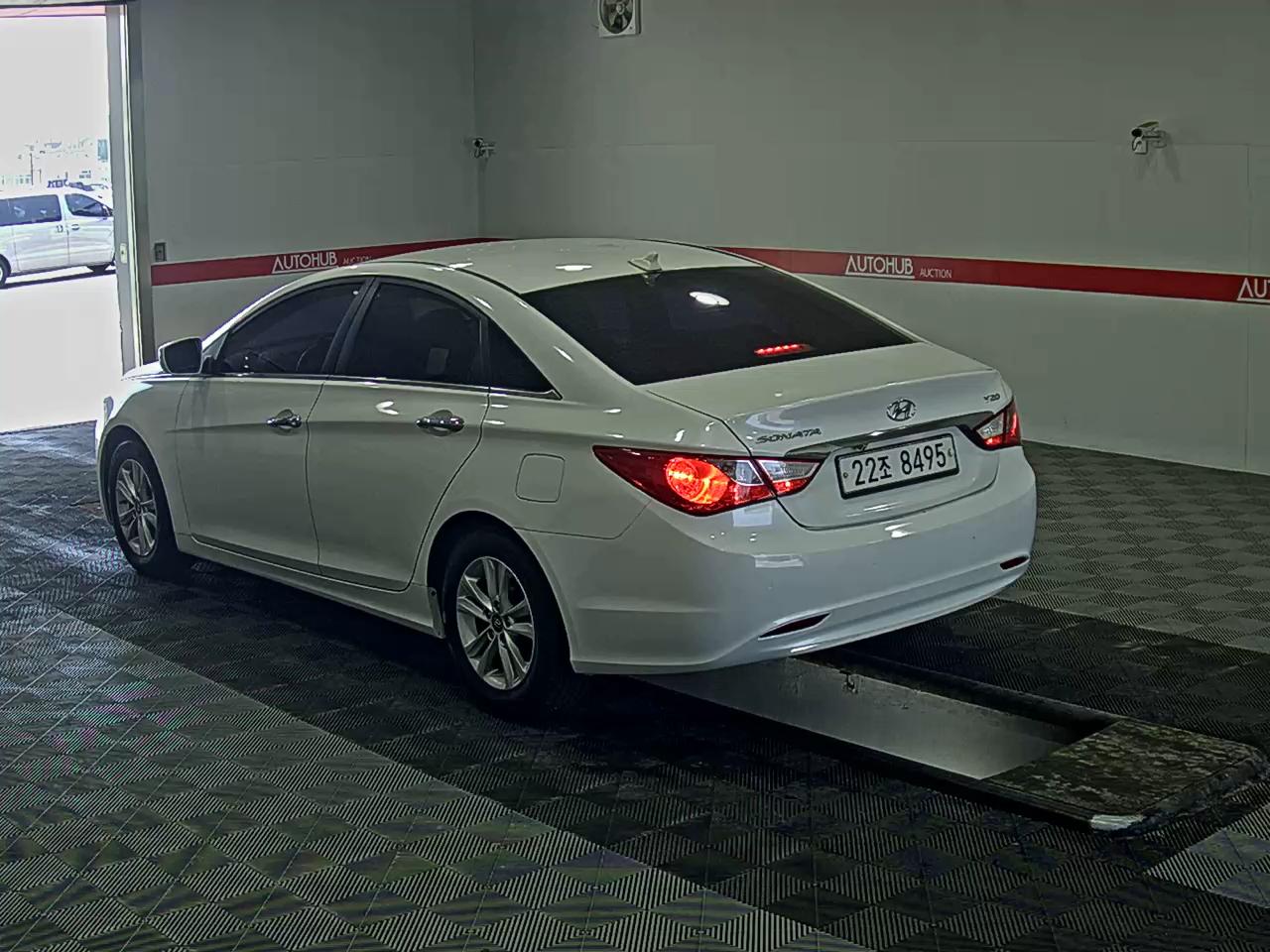 Hyundai Sonata 2012 - Image 5