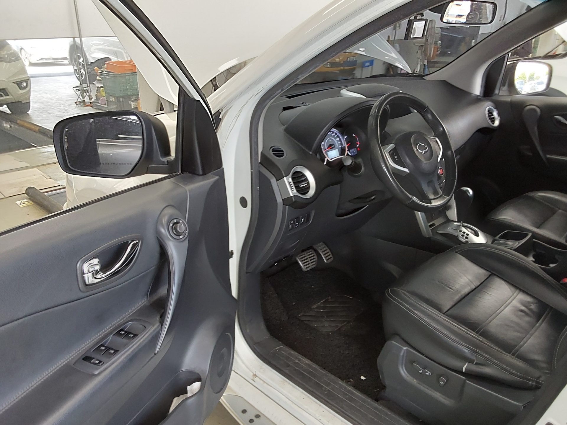 Renault Samsung QM5 2014 - Image 10