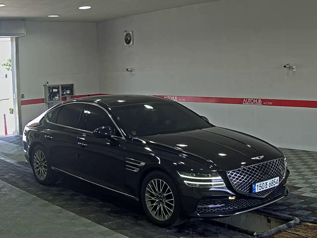 Hyundai Genesis 2021 - Image 2