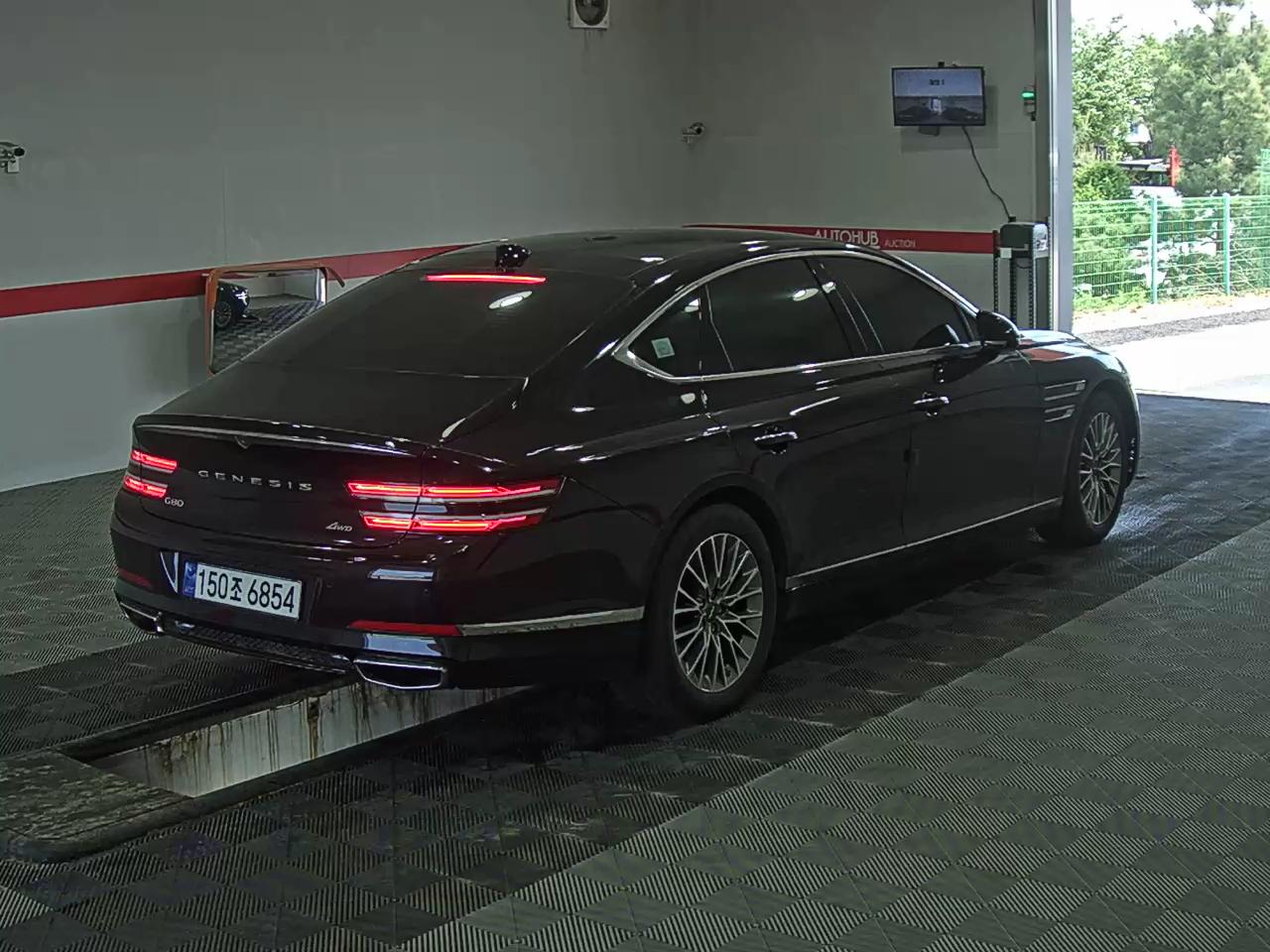 Hyundai Genesis 2021 - Image 4