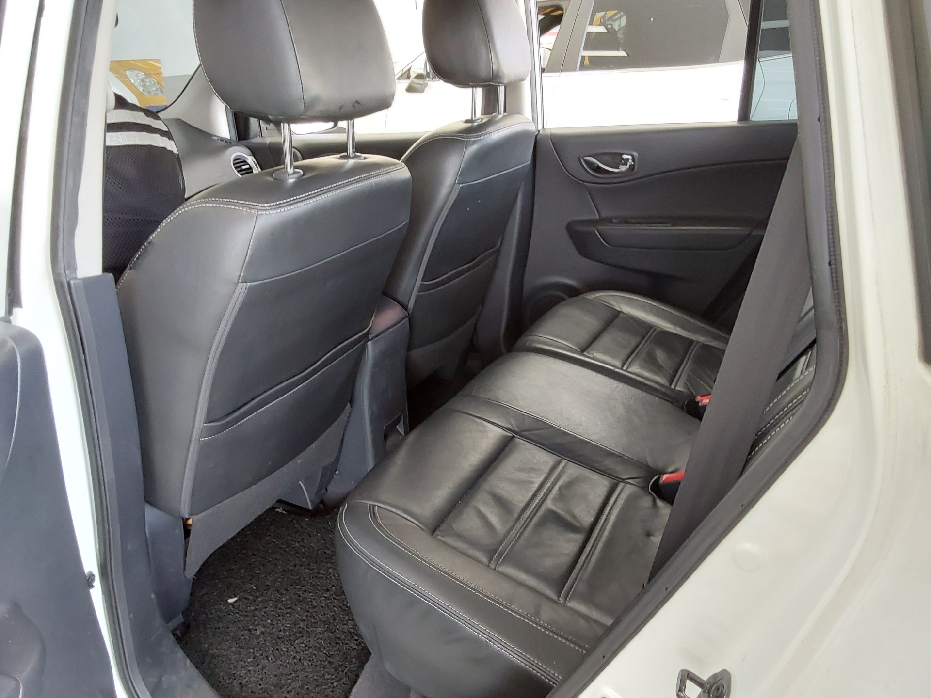 Renault Samsung QM5 2014 - Image 12