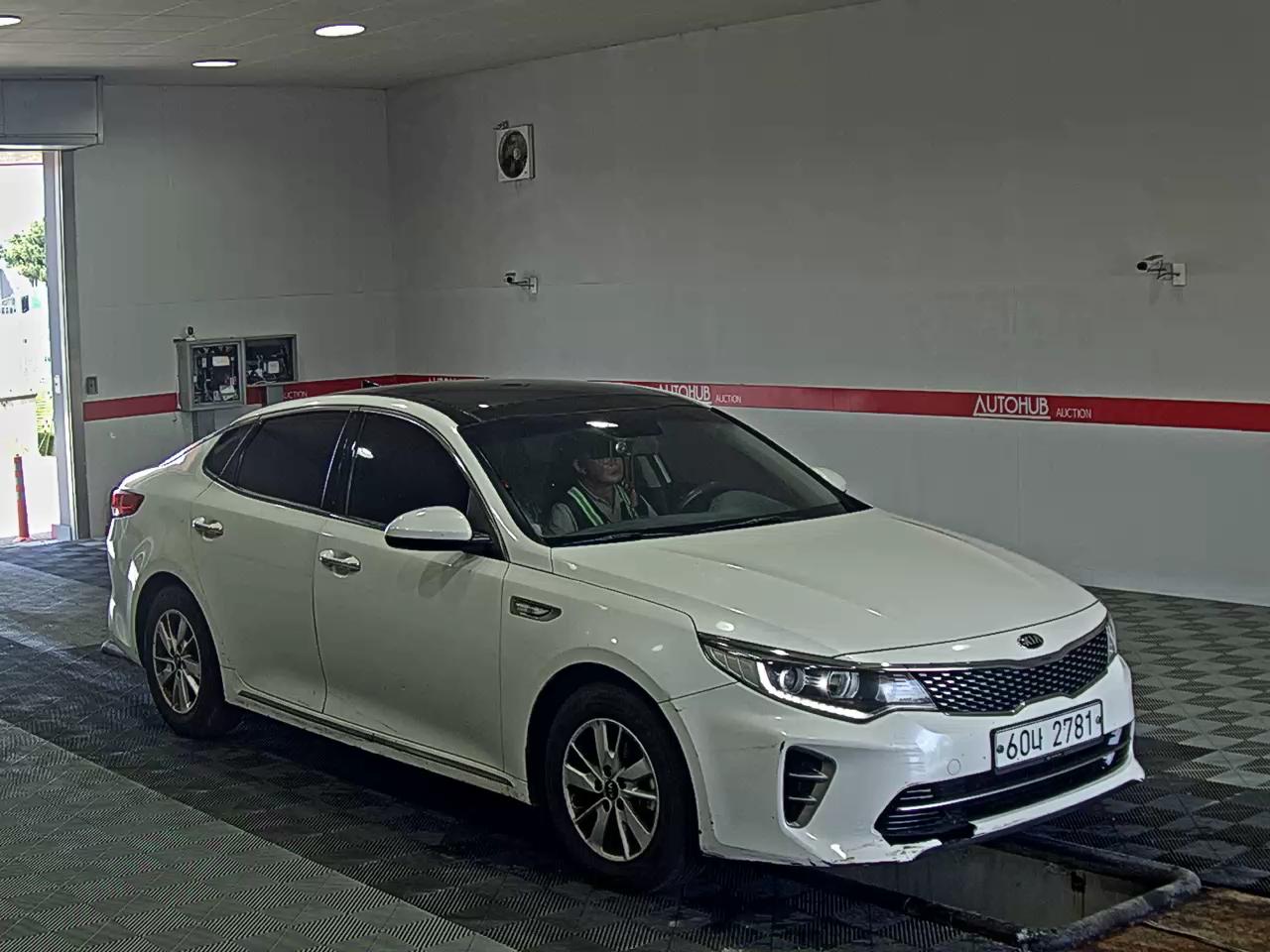 Kia K5 2016 - Image 2
