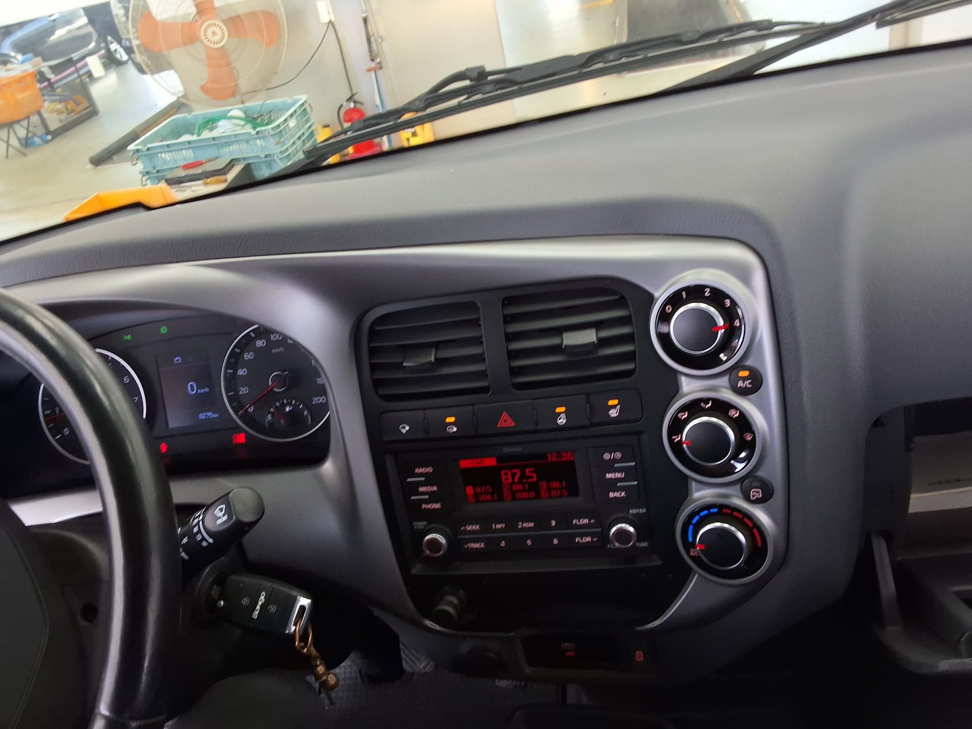 Chrysler Cargo 2020 - Image 19