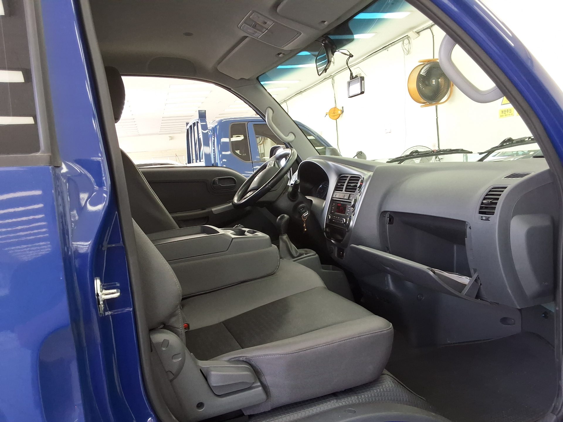 Chrysler Cargo 2020 - Image 11