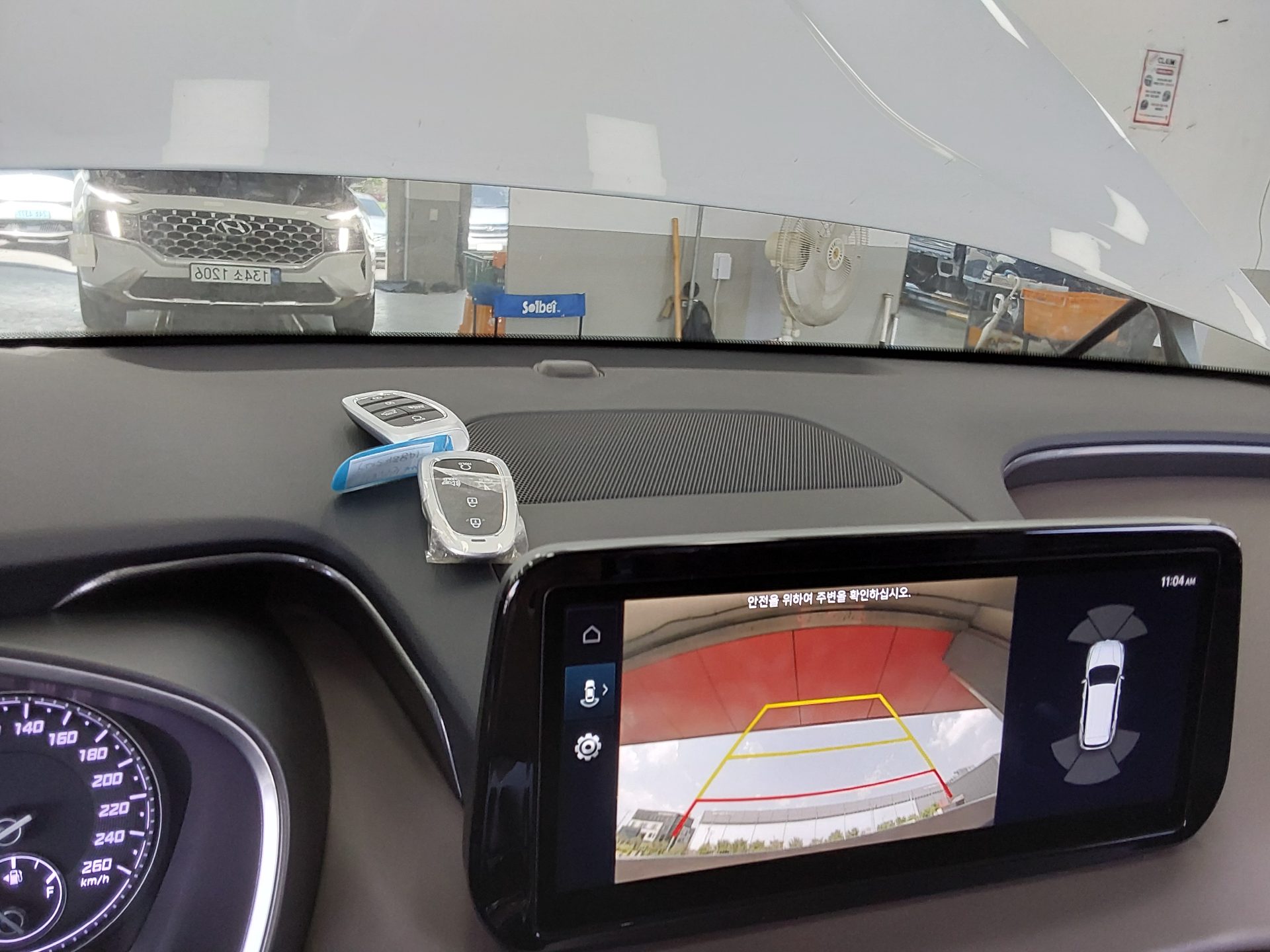 Hyundai Santa Fe 2021 - Image 19