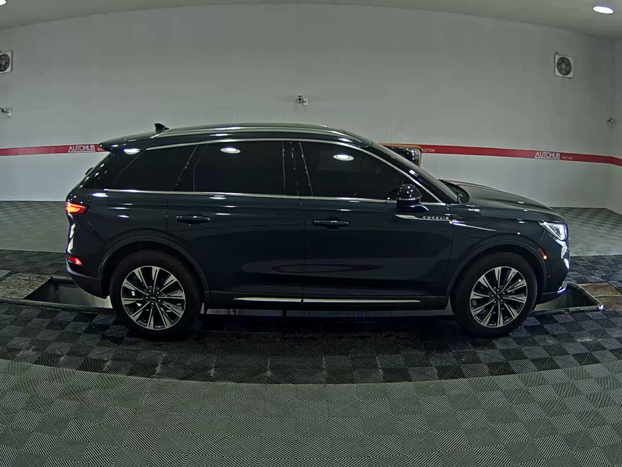 Lincoln Corsair 2021 - Image 3