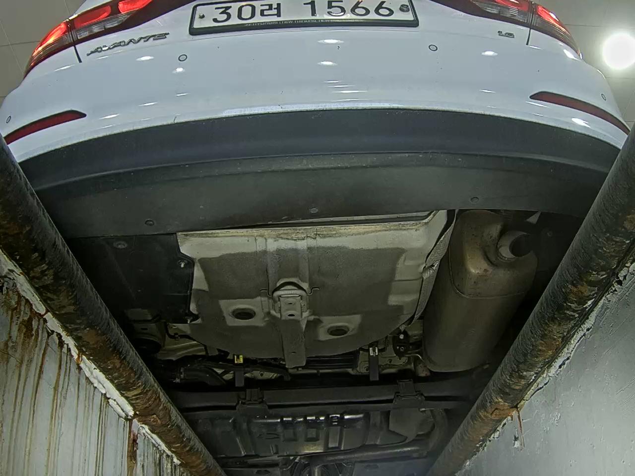 Hyundai Elantra 2018 - Image 7