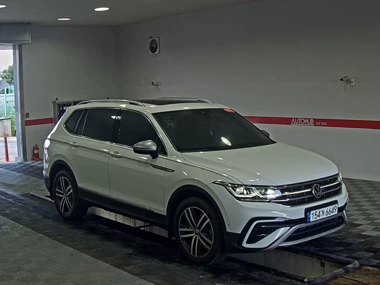 Volkswagen Tiguan 2023 - Image 2