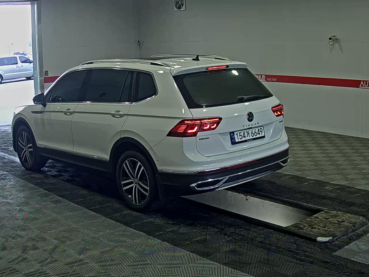 Volkswagen Tiguan 2023 - Image 5